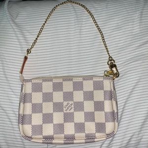 Louis Vuitton Mini Pochette